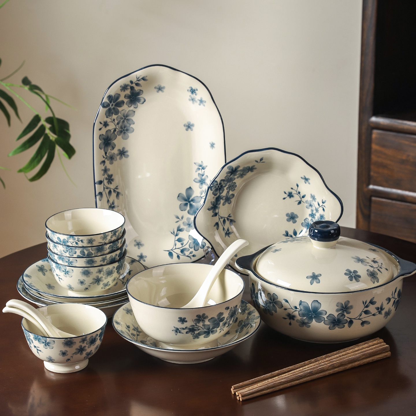 青花餐具